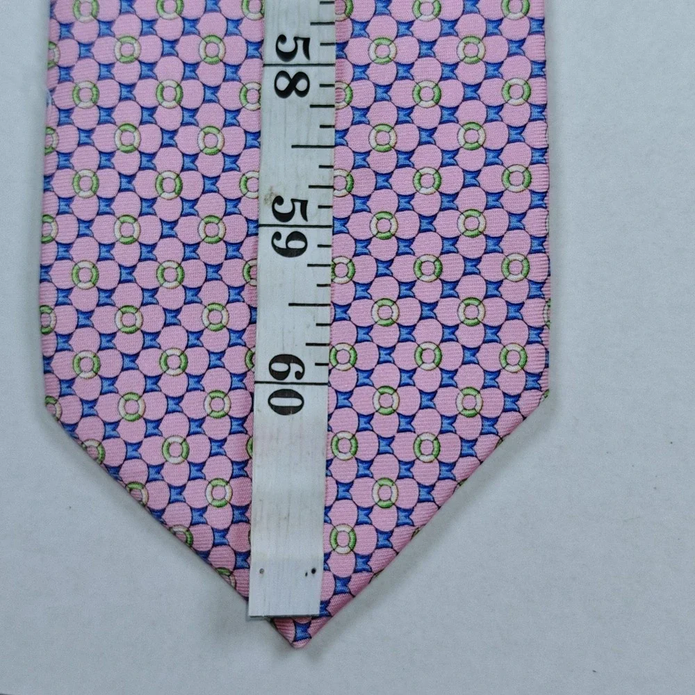 Brooks Brothers silk tie Pink With geometric pattern‎ Made In USA